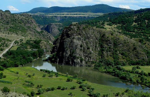 Full-day Private Guided Horseback Ride through Dzoraget Canyon