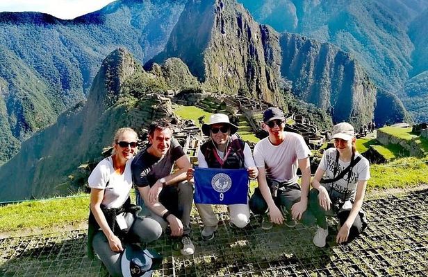 CUSCO MAGICAL 4D Transfer, Hotel, City Tour, Sacred Valley and Machu picchu