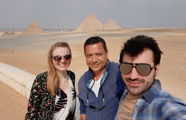 Cairo: Giza Pyramids ,Sphinx , Sakkara & Dahshur Full-Day Private Guided Tour