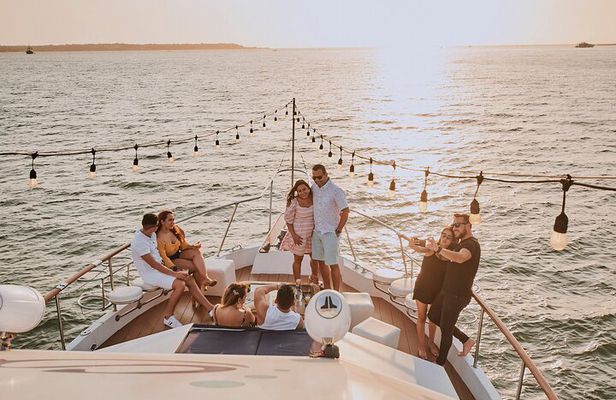 Sibarita Master 85' luxury 90 min Sunset Tour Open Bar