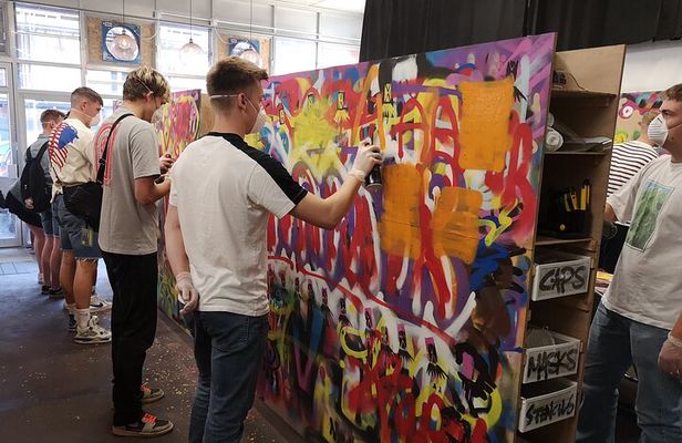 Street Art Walking Tour and Workshop in London