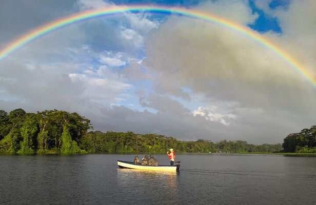 Canoe tour dentro del Parque