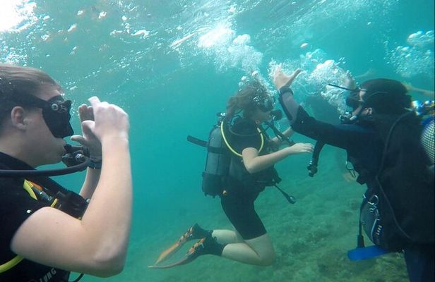 Scuba diving for beginners Cambrils with hotel Pickup 
