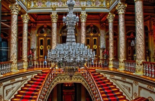 Worthy of Sultans, A-Day-Tour of Bosphorus & Dolmabahce Palace