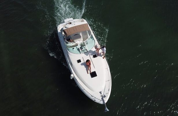 2-hour Private Sunset Cruise on a luxury yacht in Cancun Bay 25P18