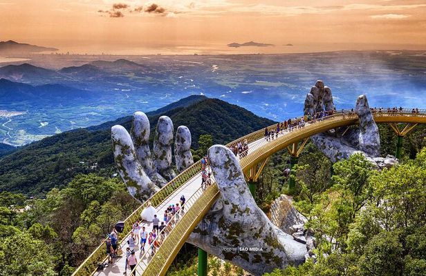 Golden Bridge & Ba Na Hills Private Day Tour with Chauffeur