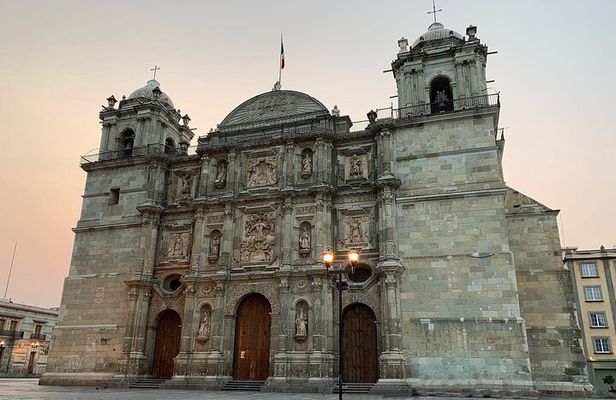 Oaxaca City tour - Santo Domingo museum & the colorful market