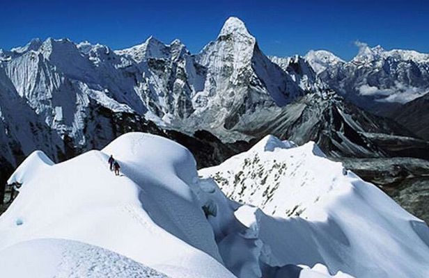 Everest Base Camp with Island Peak