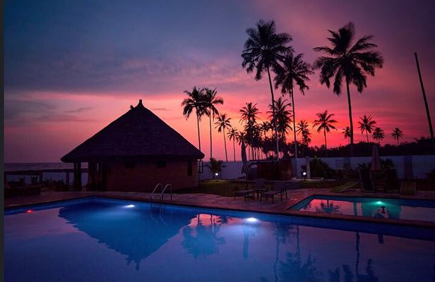 Slave Dungeons , Cape Coast , Elmina ,Canopy Walkway / Accra City Tour