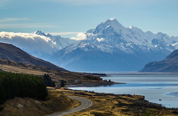 Mt Cook & Tasman Glacier lookout Small Group Tour from Queenstown
