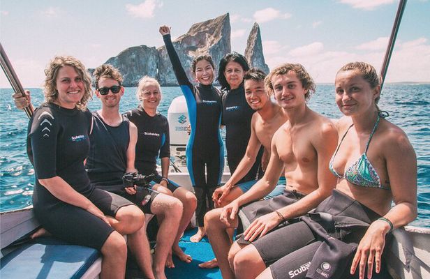 Full-day Adventure Tour at Kicker Rock (León Dormido)