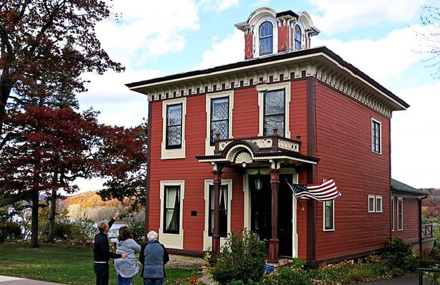 Charming Stillwater, MN, Tour with Private Transportation