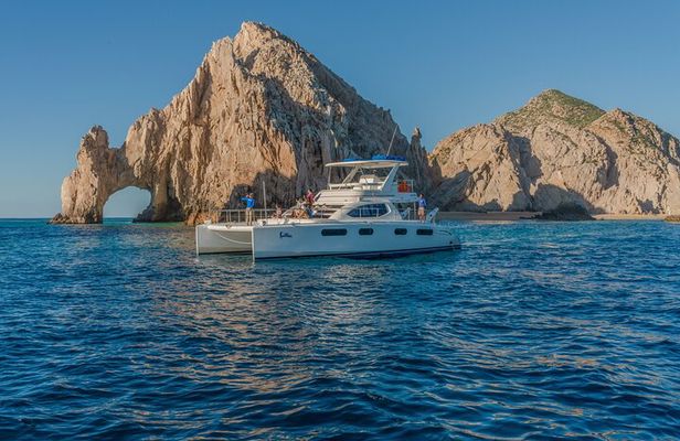 Half Day Cabo Snorkel Adventure with Lunch and Open Bar