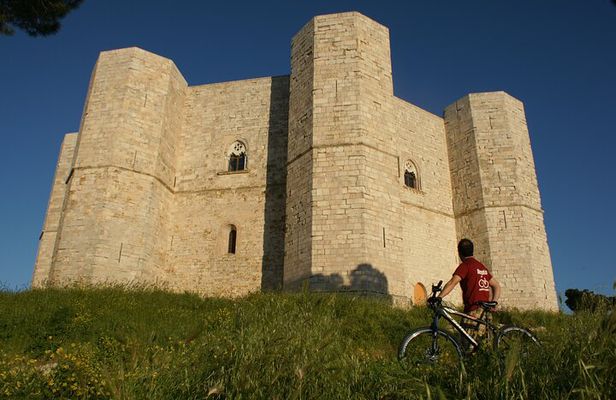 Small Group Bike Tour in the Murgia of Castel del Monte