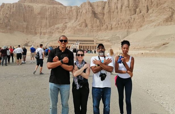 Cairo : 3-Day Tour to Great Pyramids & Luxor Valley of Kings and more by Train