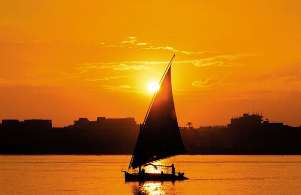 Sunrise and Sunset Felucca Ride Including tour guide