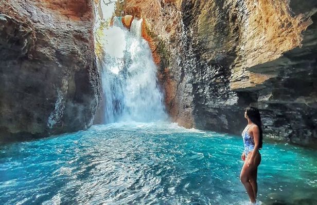 La Leona Waterfall Hike