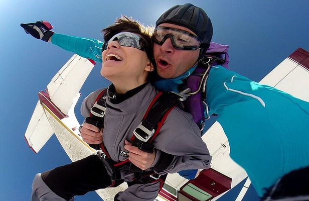 Private Skydiving Experience In Belgrade
