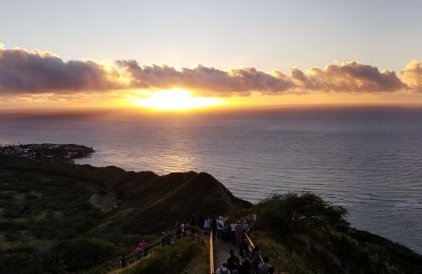 Half-Day Hiking Tour to Diamond Head and Makapuu Lighthouse