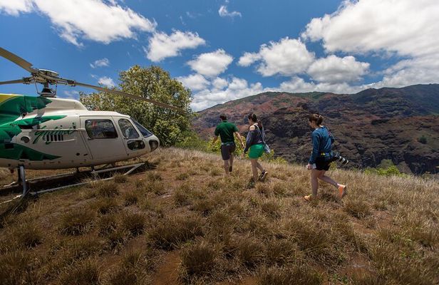 Kauai' Exclusive Helicopter Tour: Land & Explore Olokele Canyon