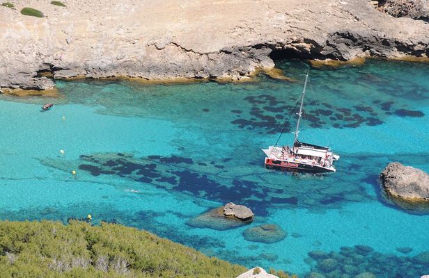 Mallorca Catamaran Tour in the Bay of Pollensa
