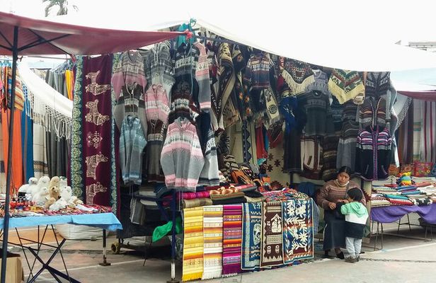 Otavalo market tour, Cayambe, Quitsato, Peguche, Cotacachi
