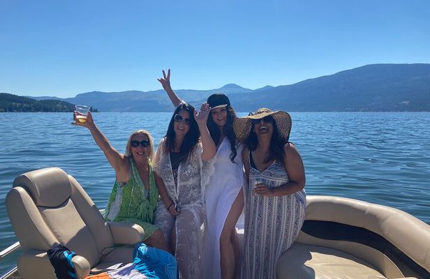 Private Luxury Captained 3-Hour Pontoon Boat Cruise (2-11 Guests)