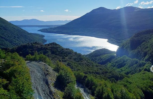 Escondido and Fagnano Lakes Tour with Breakfast in Stay
