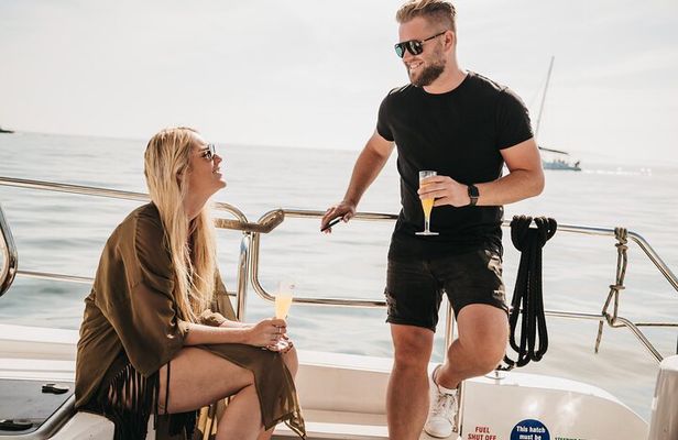 Catamaran Cruise and Sushi Experience in Cape Town