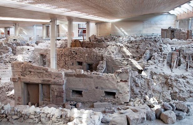 Guided Tour to the Akrotiri Archaeological Site in Santorini
