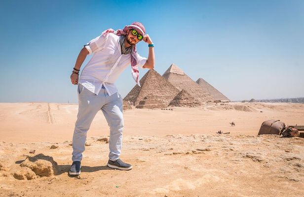  Cairo & Giza Highlights In Two Days with private tour Guide
