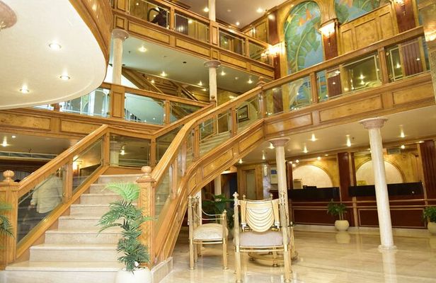 4 nights Luxor and Aswan Nile cruise with Hot air balloon&Abu Simbel from Luxor