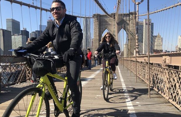 Brooklyn Bridge Waterfront Guided Bike Tour