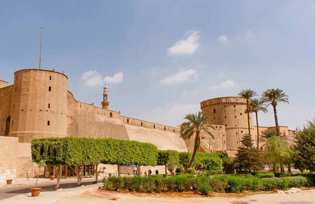Private Egyptian Museum, Citadel and Old Cairo Tour with Lunch