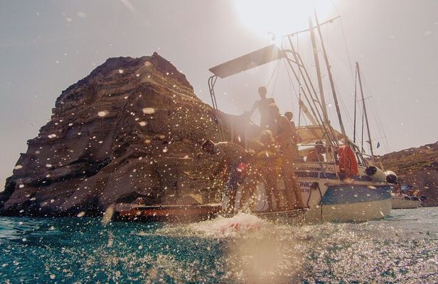 Half-Day Private Romantic Sailing Getaway to Kleftiko