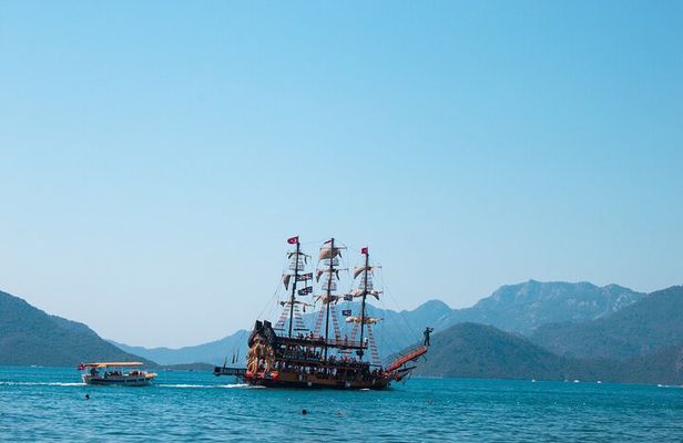 Marmaris Pirate Boat Incl. Lunch, unlimited Drinks with Transfer