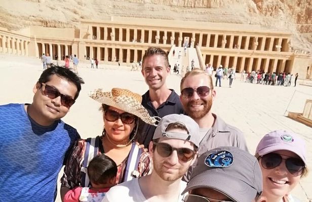 River Nile Cruise For 4 Night Luxor to Aswan Balloon & Abu Simbel