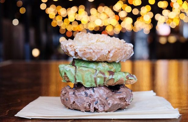 Fulton Market Delicious Donut Adventure and Walking Food Tour