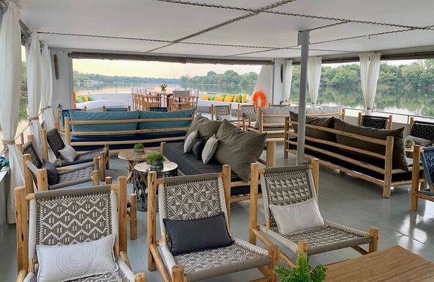 Sunset Cruise Zambezi Explorer & The Eatery Dinner (Combo)