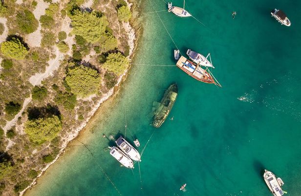 Private Boat Tour to Brac and Solta islands: Non-Touristy Itinerary