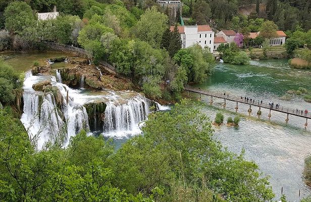 Private Krka Waterfalls with Wine and Prosciutto Shore Excursion