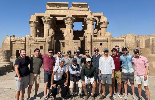 Private Full day tour to West and East Bank of Luxor