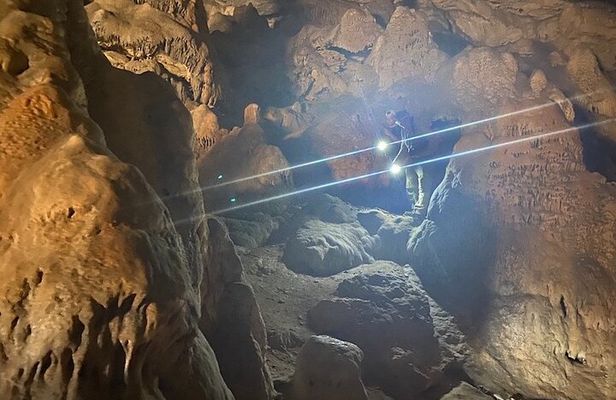 Karpathos Aperi Limniotis Cave Hike for stalagmites / stalactites