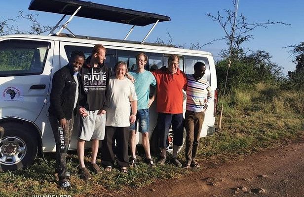 2 Days L. Naivasha, Hells Gate and Nakuru Private Safari