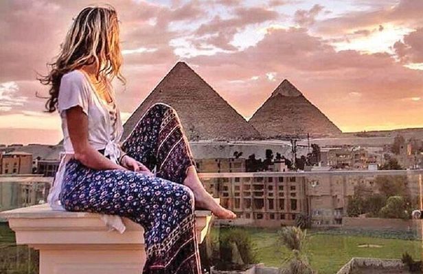 Cairo and Pyramids From El Gouna By Private Vehicle