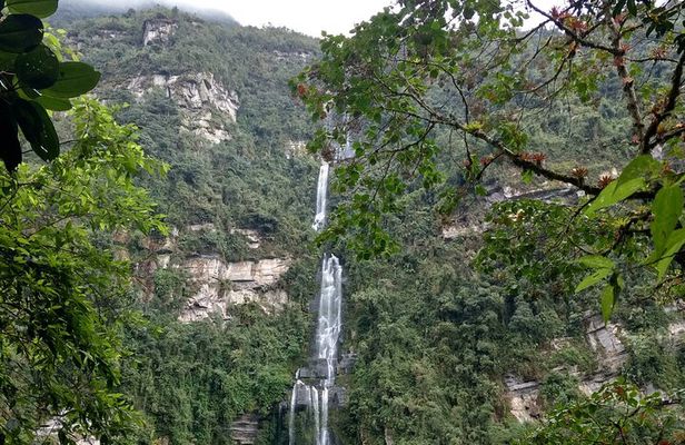 Visit to La Chorrera Natural Park Private Tour from Bogotá. (8 Hrs.)