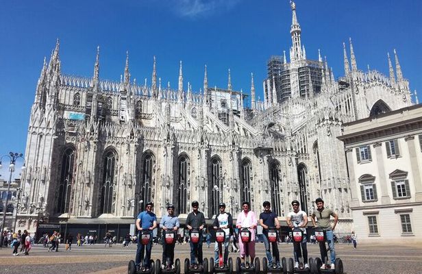 Milan: Segway Tour Local Tourist Guide Live - 2 hours & half