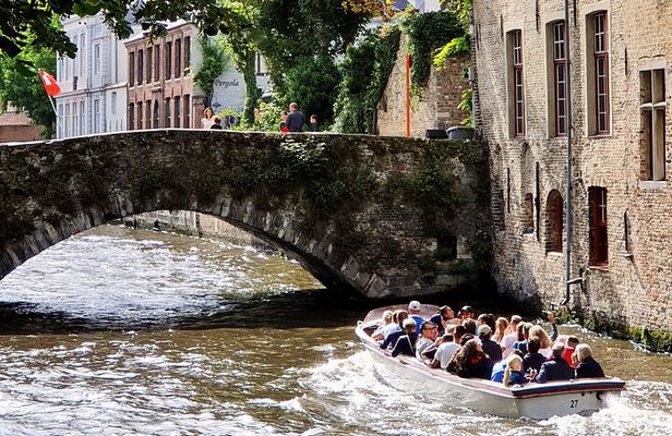 Guided boat trip and walk
