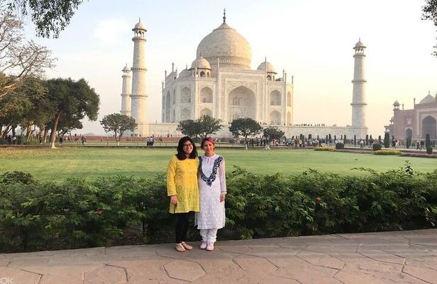 Agra Local Sightseeing Tour