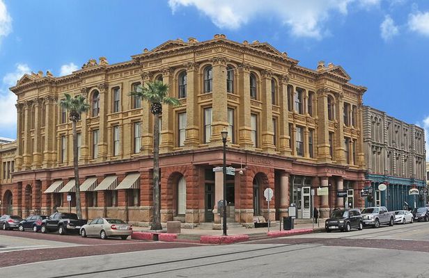 Combo: "Dark of the Moon" Ghost Tour + Red Light District Tour